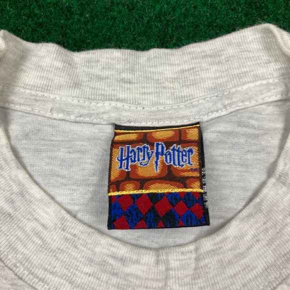 Vintage Harry Potter Shirt Mens S Gray 2001 Book Promo Logo Glasses Graphic Y2K - Picture 7 of 12